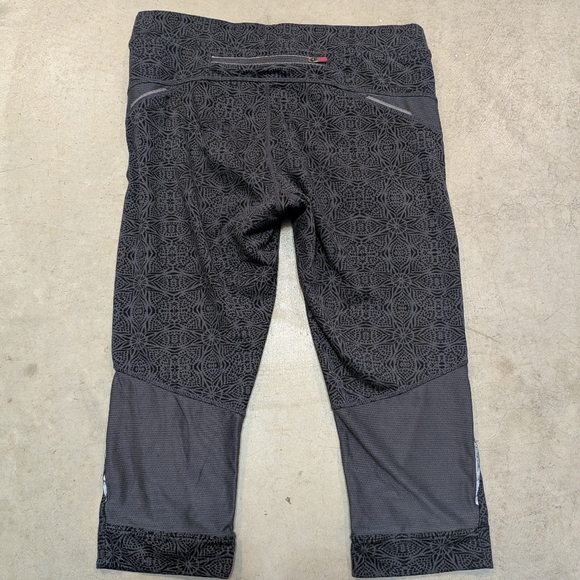 Athleta Printed Bare To Run Knickers Women's S Pattern - Picture 6 of 6